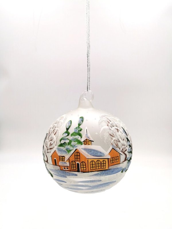 handgearbeitete Glaskugel, 15 cm, weiß,Winterlandschaft m. braunen Häusern