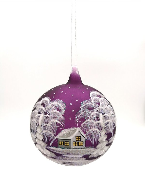 handgearbeitete Glaskugel, 12 cm, lila,Winterlandschaft m. weißen Häusern